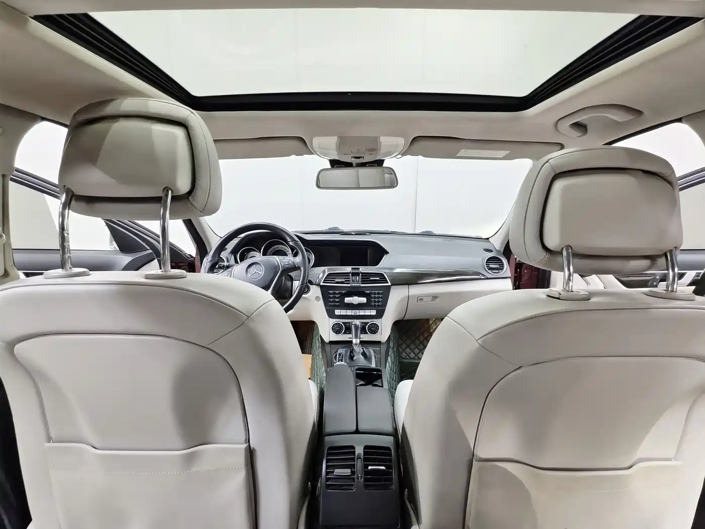 Mercedes-Benz C-Class 2013 C 260 CGI Fashion Edition фото 10