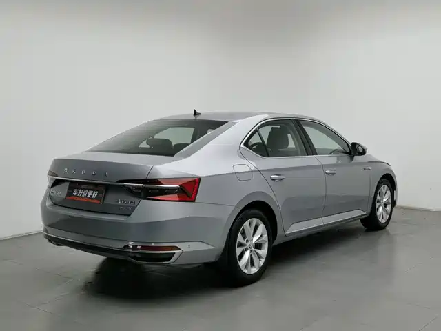 Škoda Superb 2019 Facelift TSI330 DSG Comfort — фото 2