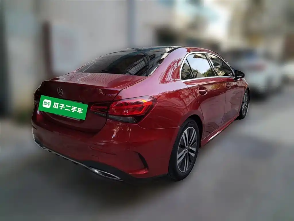 Mercedes-Benz A-Class 2019 A 180 L Sport Sedan фото 13