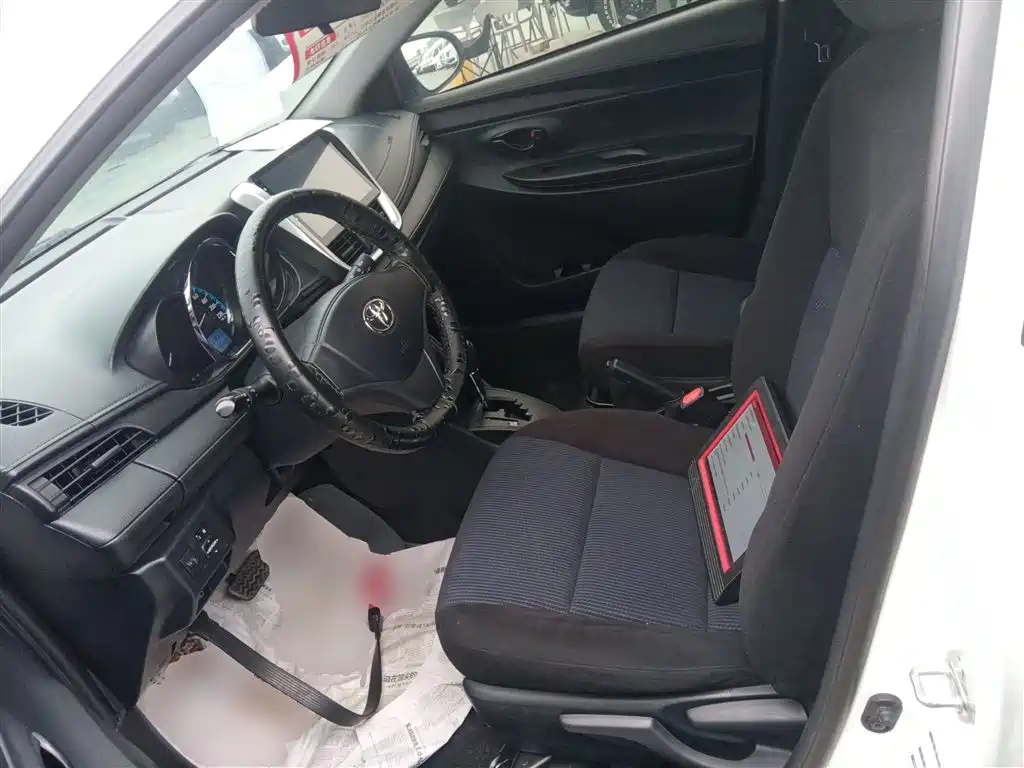 Toyota YARiS L Zhi Xuan 2017 1.5E CVT Speed Upgrade Edition фото 14