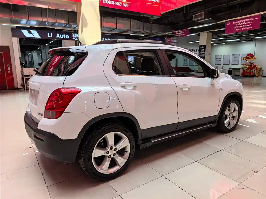 Chevrolet Trax 2014 1.4T Automatic 2WD Luxury фото 3