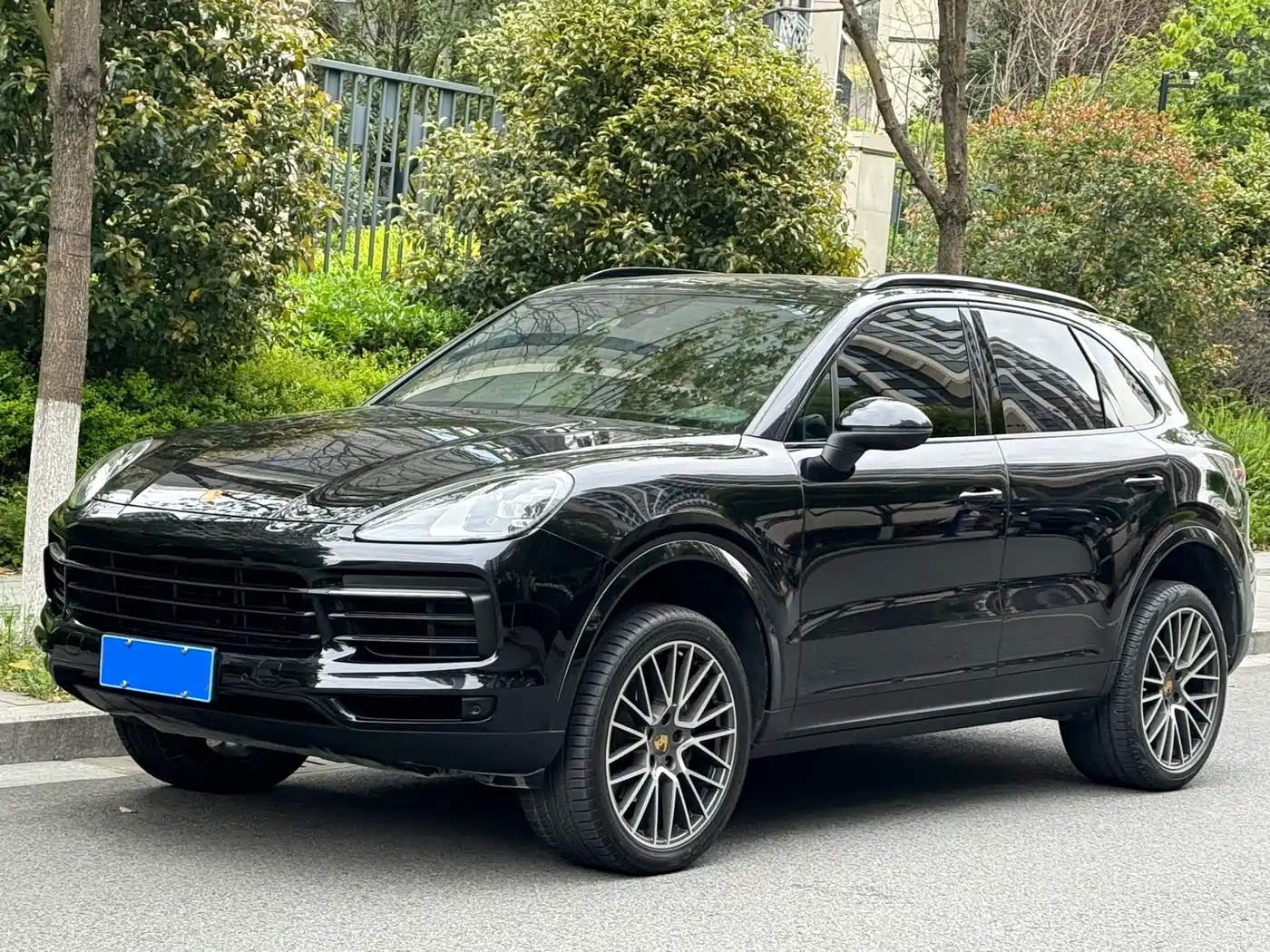 PORSCHE CAYENNE