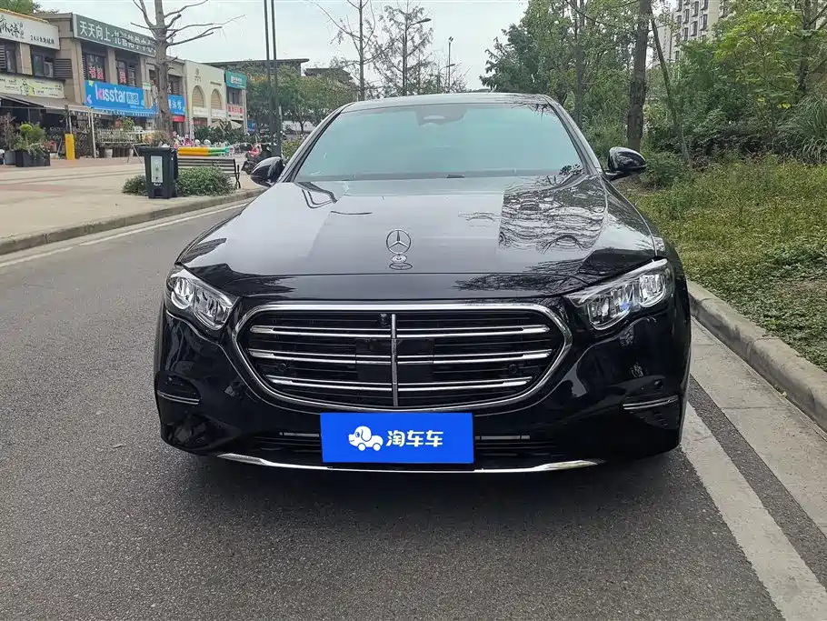 MERCEDES-BENZ E-CLASS