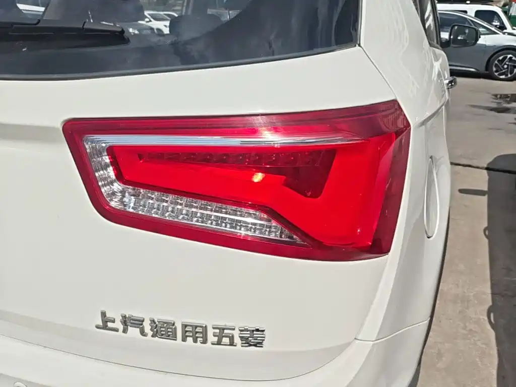 Baojun 560 2017 2016 1.8L iAMT Elite