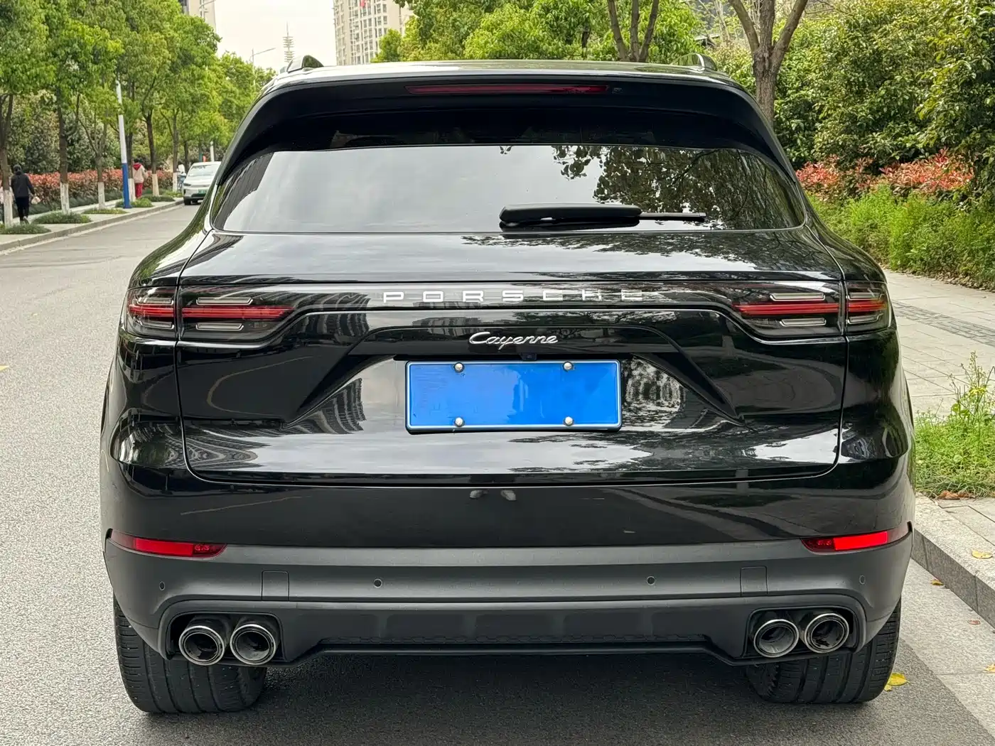 PORSCHE CAYENNE