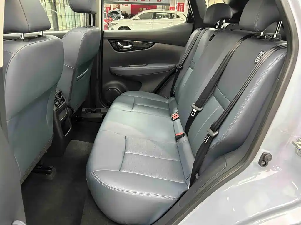 Nissan Qashqai 2024 2025 Honor 2.0L CVT XV+ Leading Edition