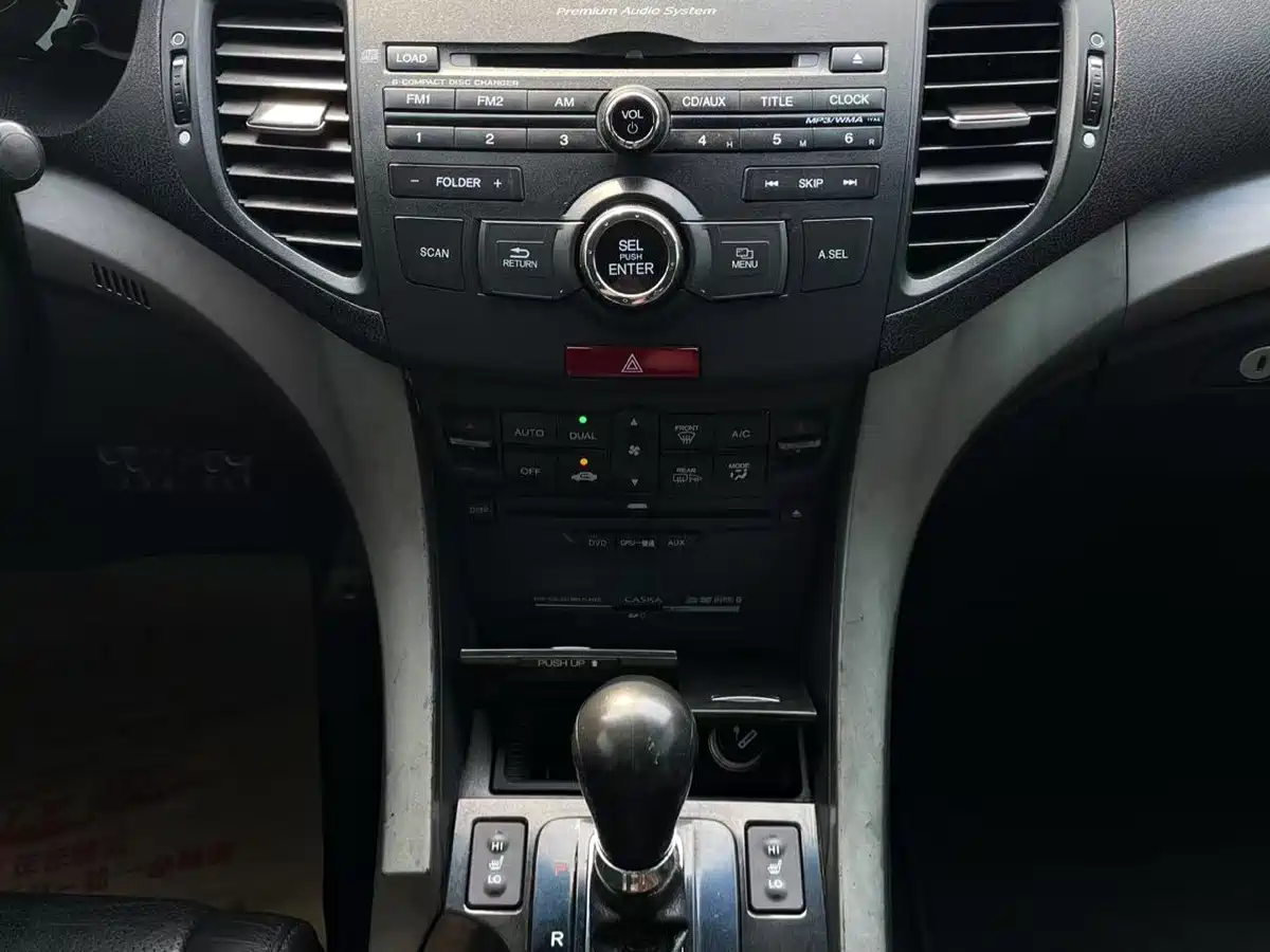 Honda Spirior 2013 2.4L TYPE-S фото 10