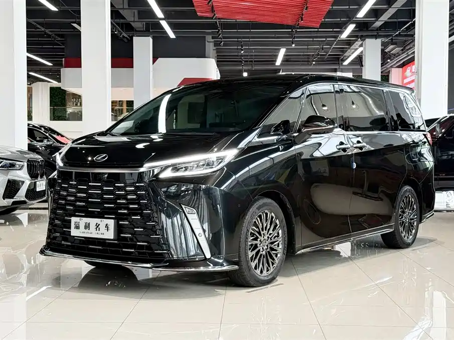 Lexus LM 2025 Model 500h Six-Seater Prestige Edition