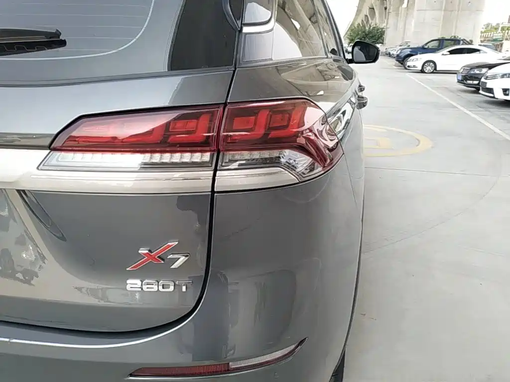 صورة 8 - Changan Oshan X7