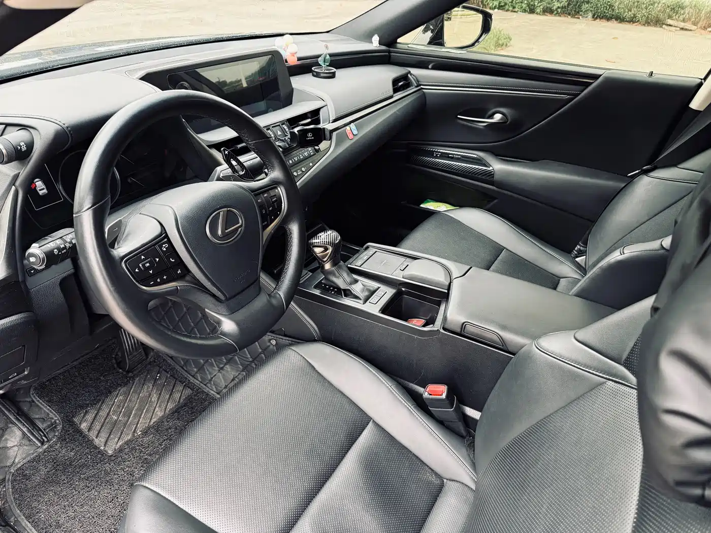 Lexus ES 2020 200 Excellence фото 20
