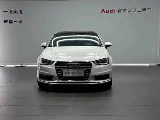 Audi A3 2014 Limousine 35 TFSI Auto Comfort — фото 2