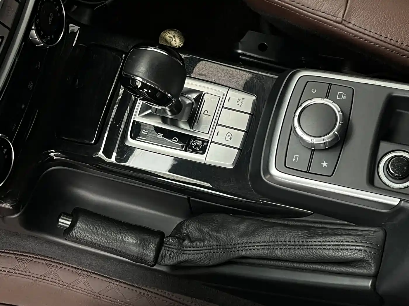 Mercedes-Benz G-Class 2017 Model G 350 d фото 17