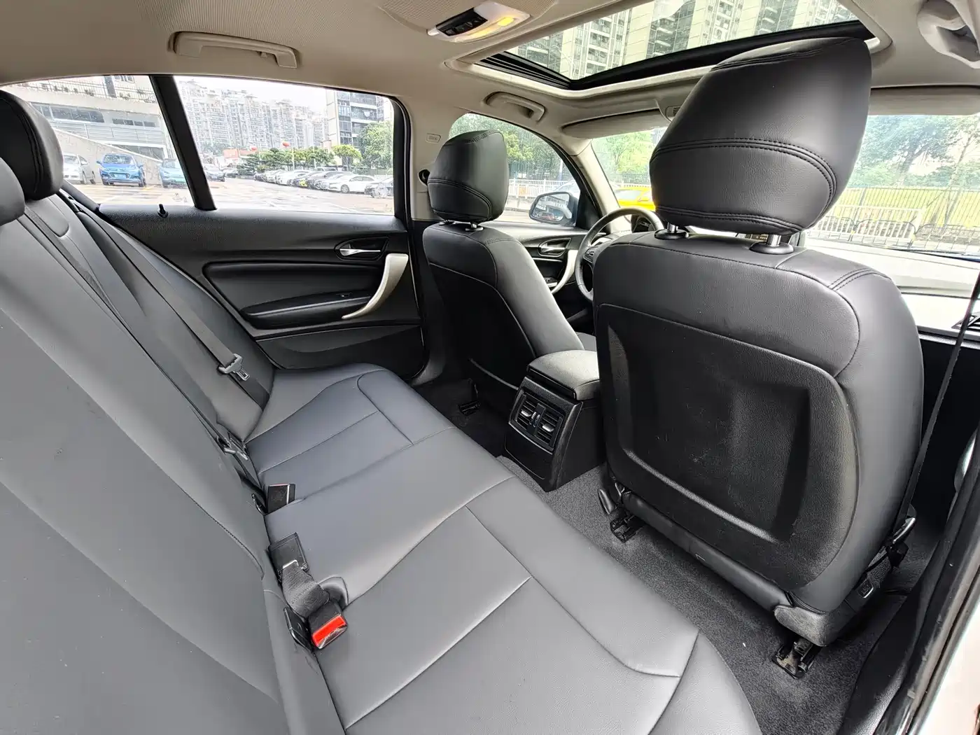 BMW 1 Series (Import) 2013 Facelift 118i Leading Model фото 11