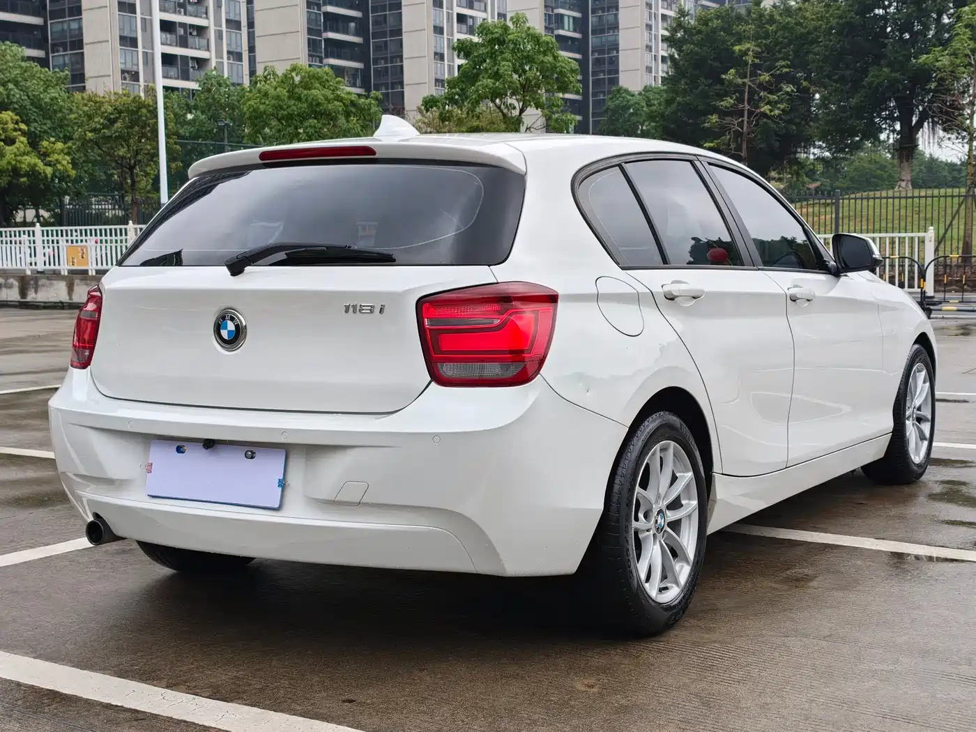 BMW 1 Series (Import) 2013 Facelift 118i Leading Model фото 9