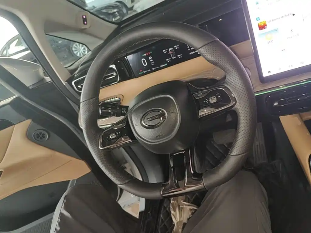 صورة 11 - GAC Trumpchi Trumpchi E8 NEV