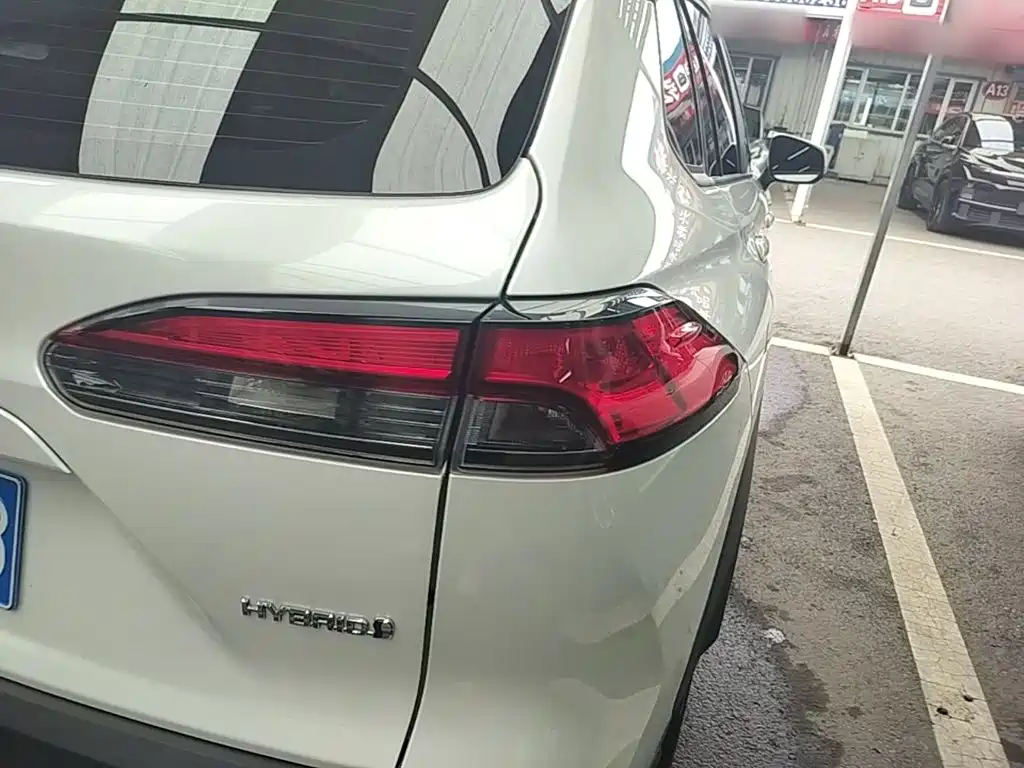 Фото 8 - Toyota Corolla Cross