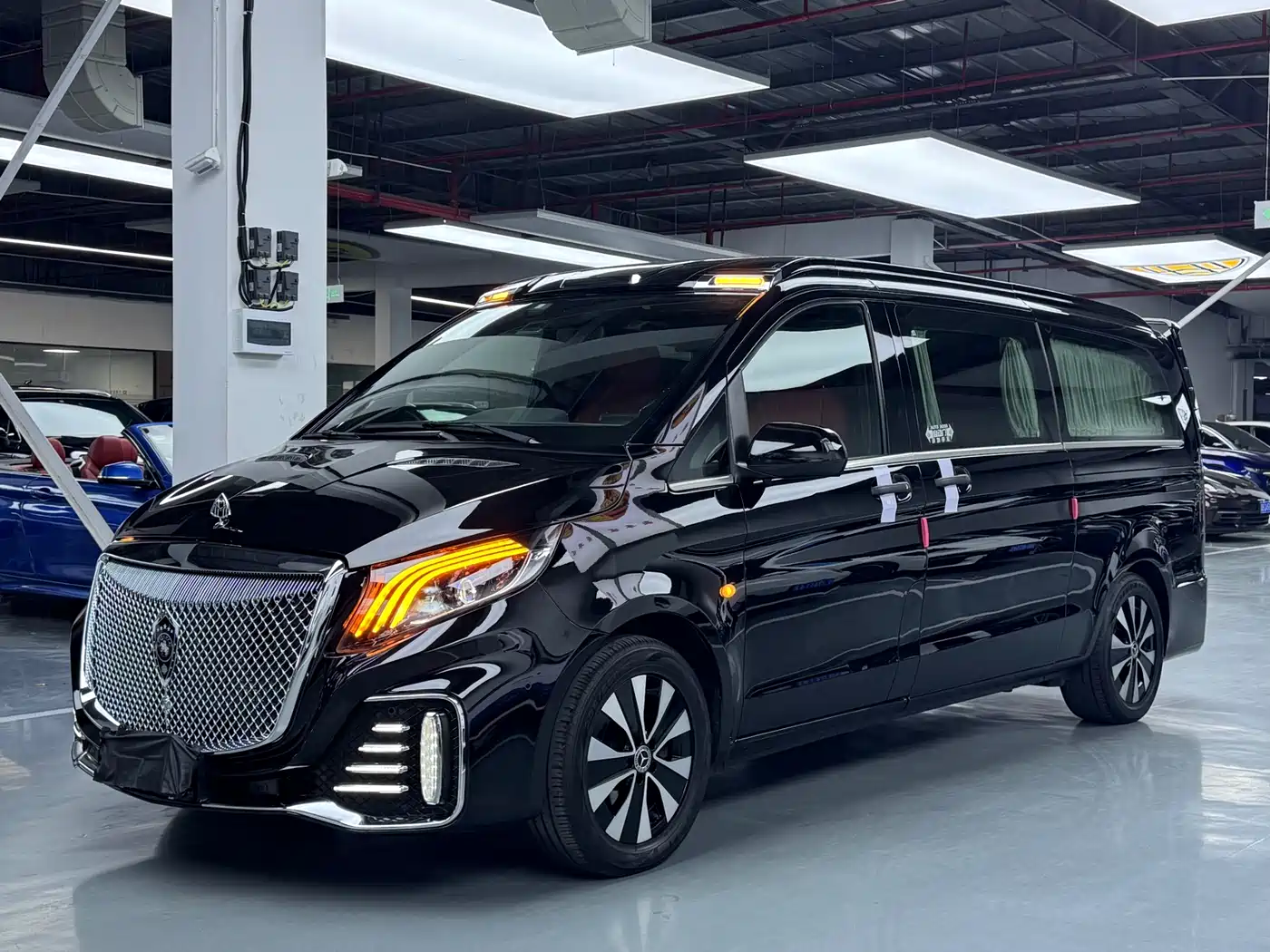 Mercedes-Benz Vito 2021 2.0T Business Edition 7-seater
