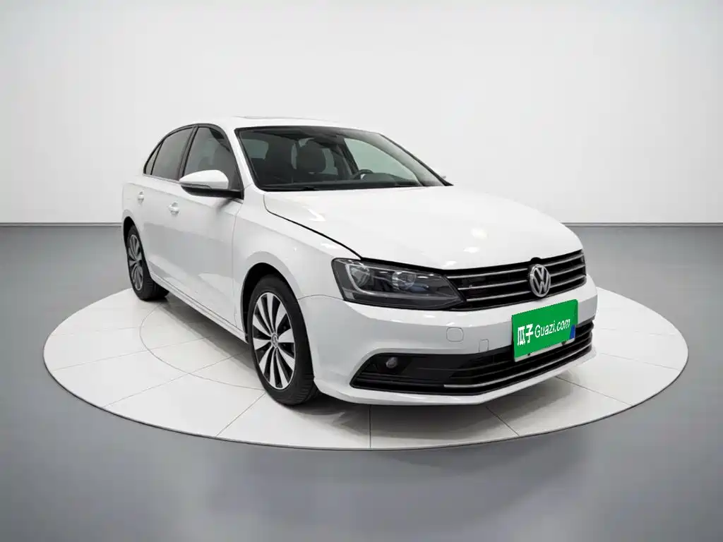 Photo 3 - Volkswagen Sagitar