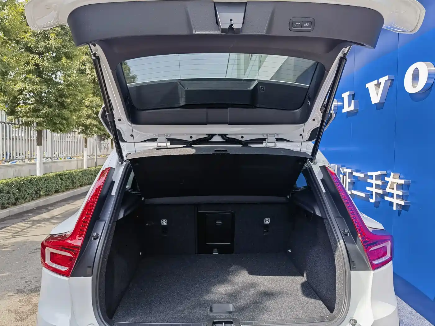 Volvo XC40 2024 2024 B3 Smart Elite Luxury Edition