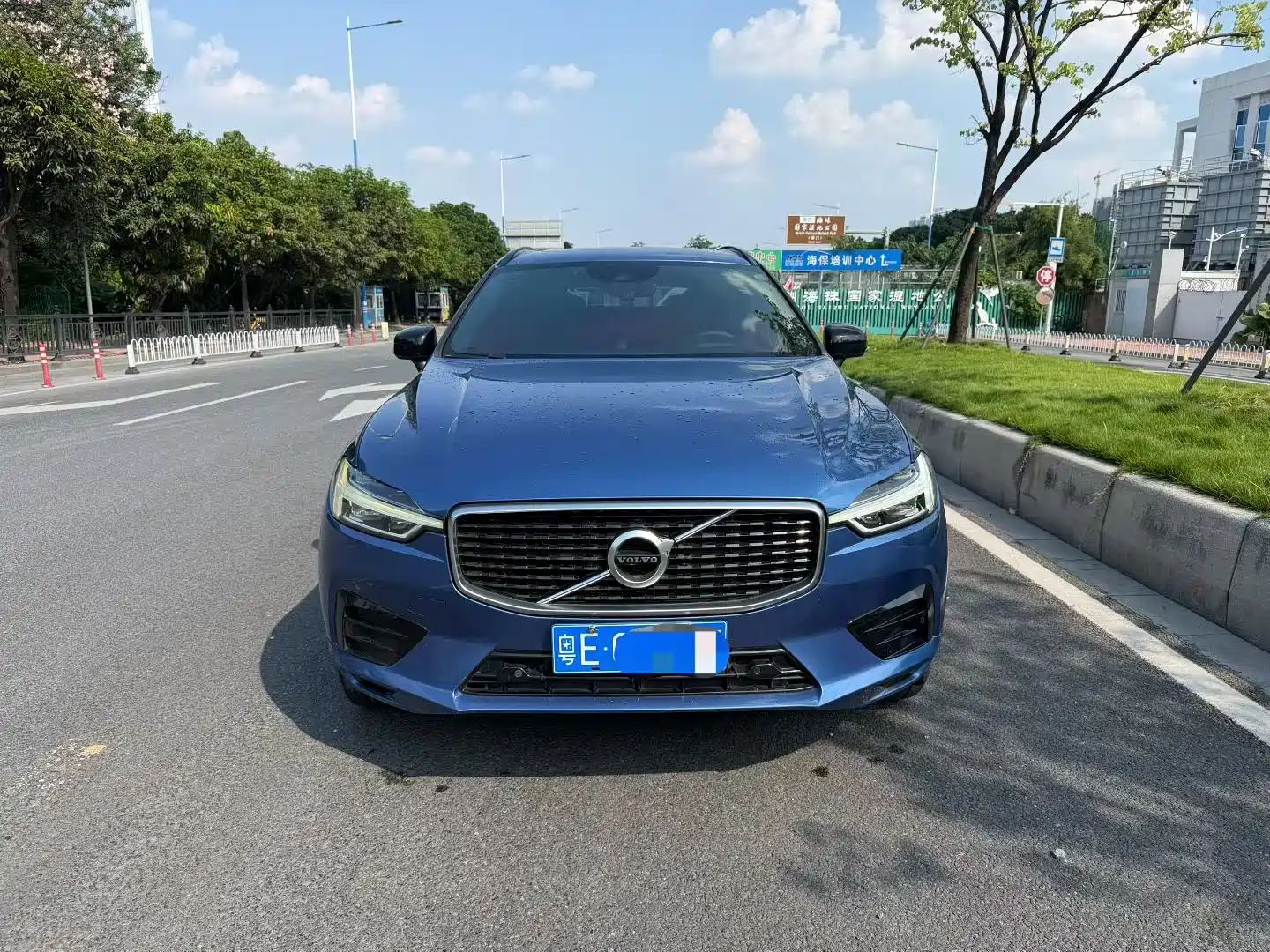 Photo 2 - Volvo XC60