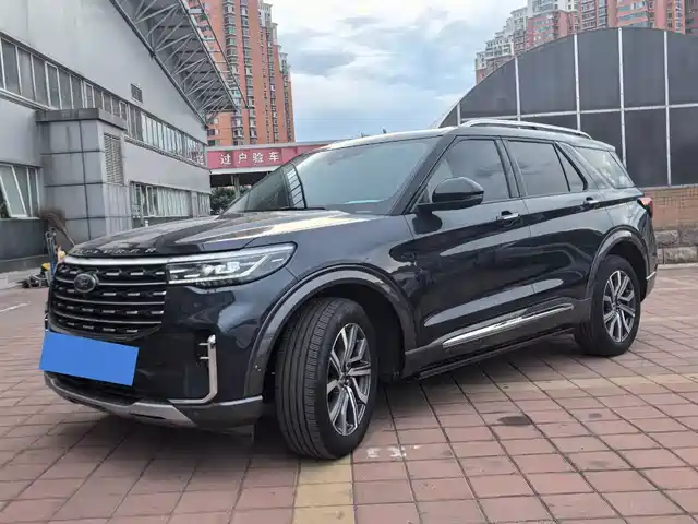 ford explorer