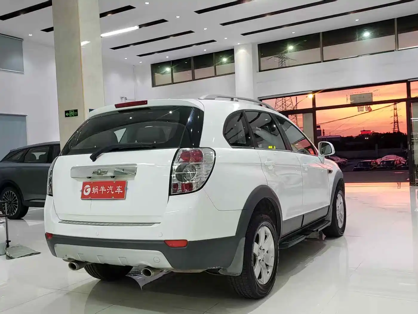Chevrolet Captiva 2013 2014 2.4L 2WD Urban 7-seater