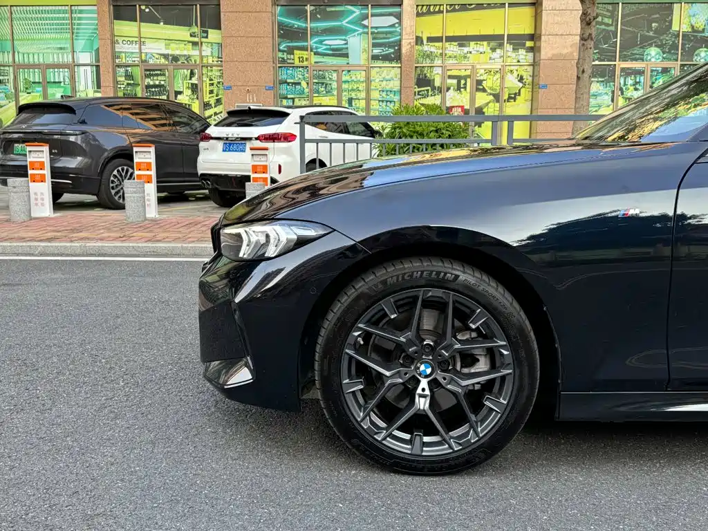BMW 3 Series 2025 2025 330Li M Sport Night Edition