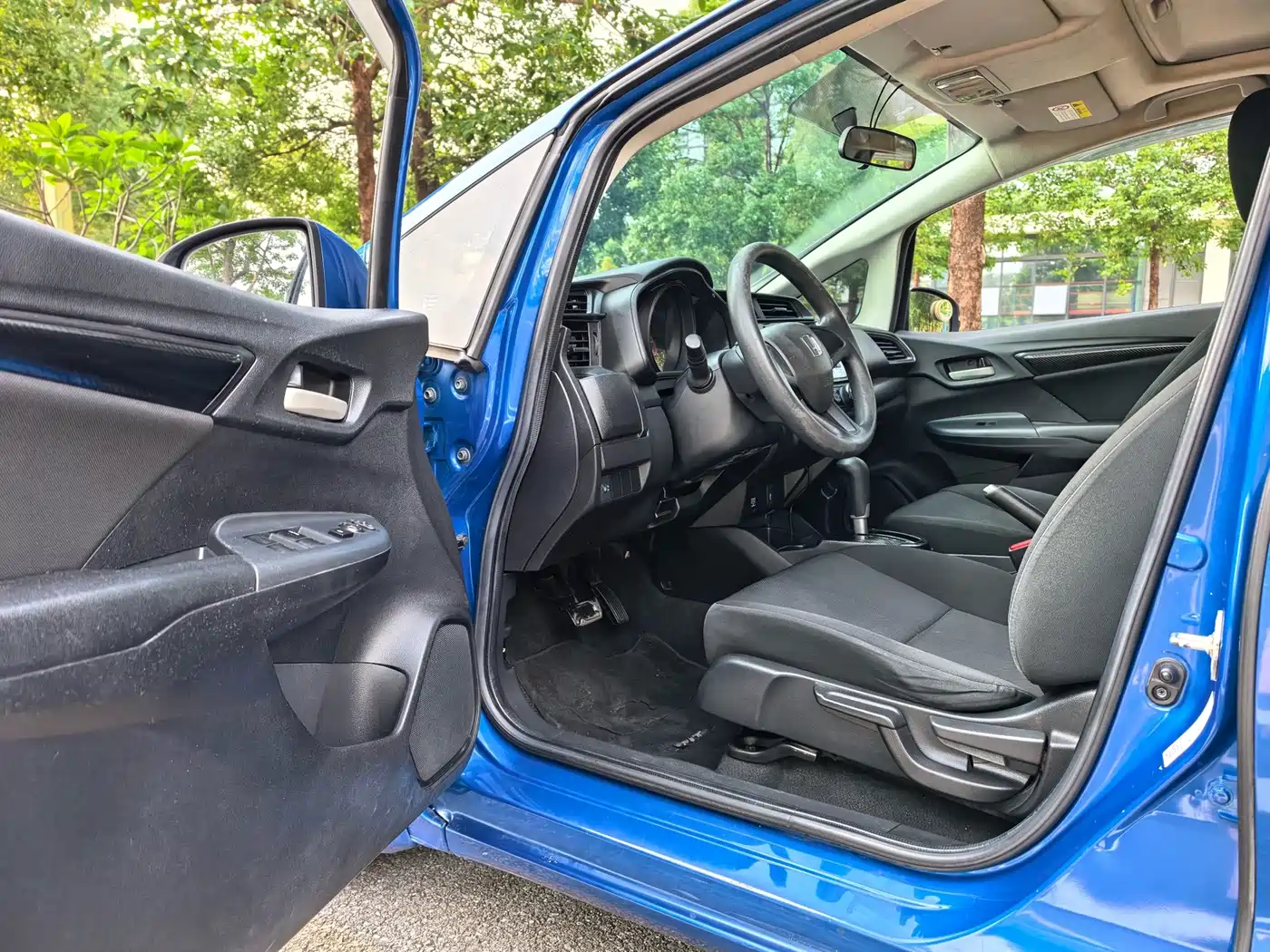 Фото 6 - Honda Fit