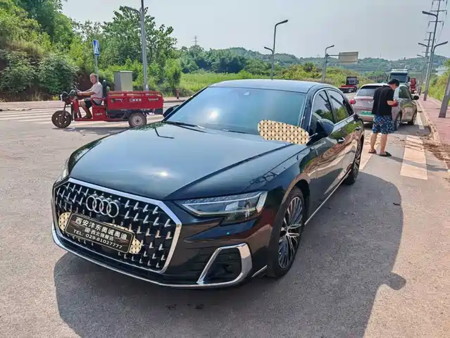 Audi A8 2024 Model A8L 45 TFSI quattro Luxury — фото 1