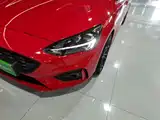 Фото 24 - Ford Focus