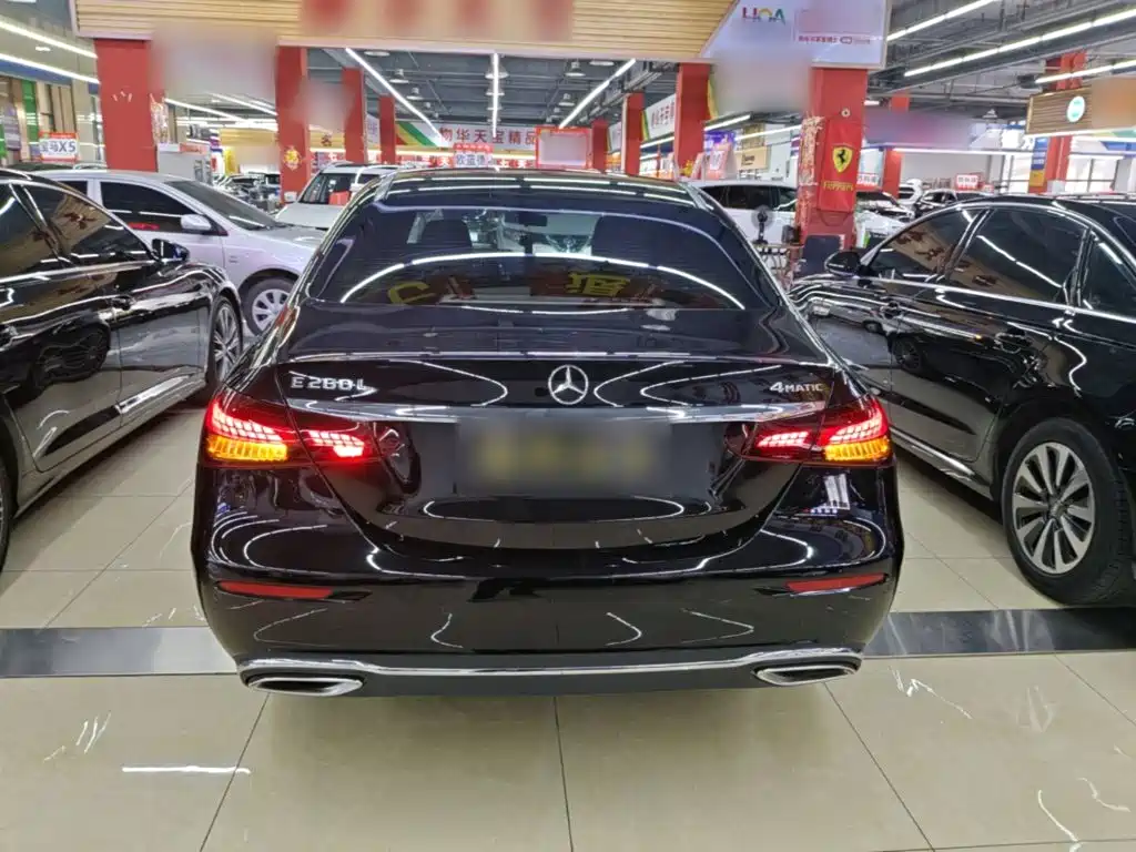 Photo 6 - Mercedes-Benz E-Class