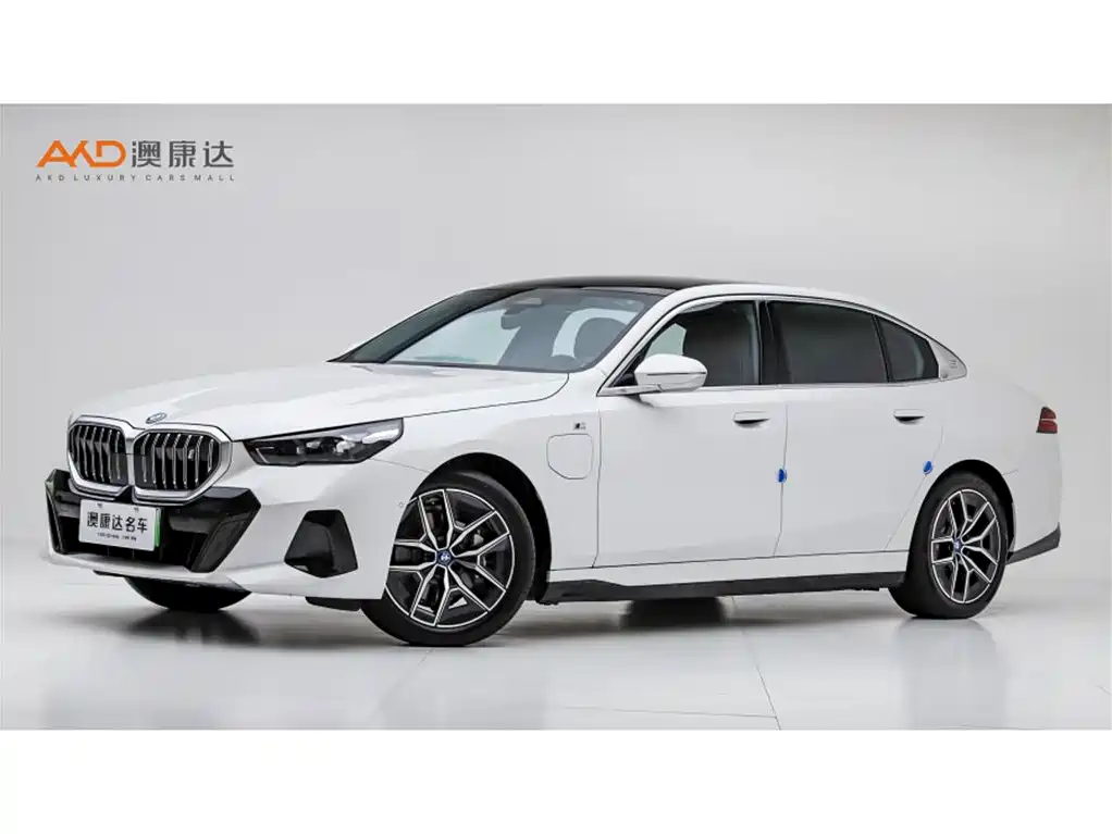 BMW i5