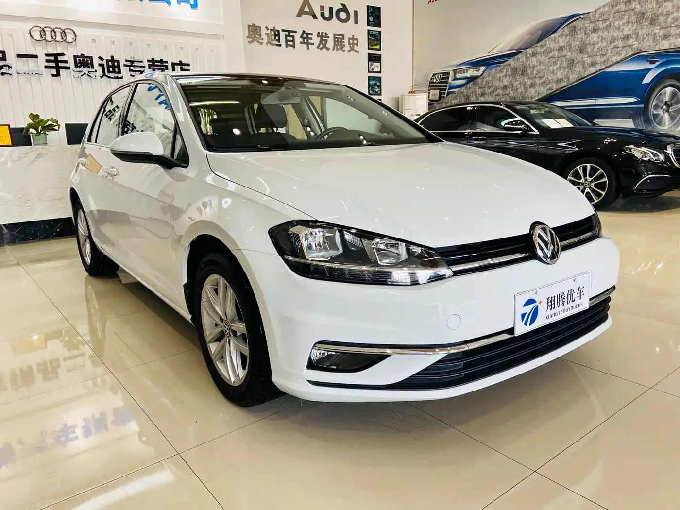 Volkswagen Golf 2018 230TSI Automatic Comfort фото 3