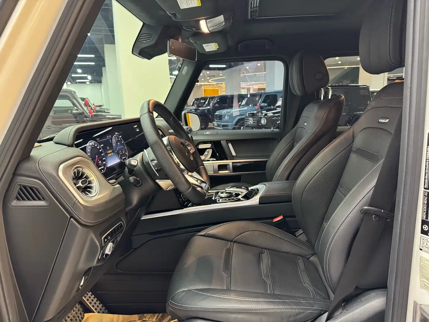 Mercedes-Benz G-Class AMG 2022 AMG G 63 фото 9