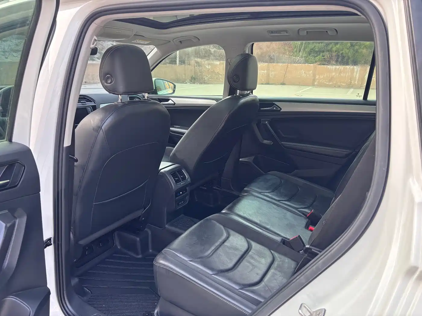 Volkswagen Tiguan L 2018 330TSI Automatic 2WD Luxury Edition фото 13