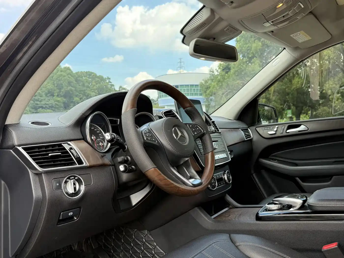 Mercedes-Benz GLS 2016 GLS 400 4MATIC Dynamic фото 10