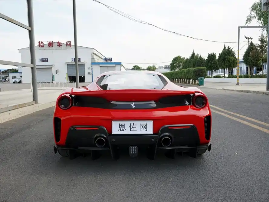 Ferrari 488 2019 2018 488 Pista
