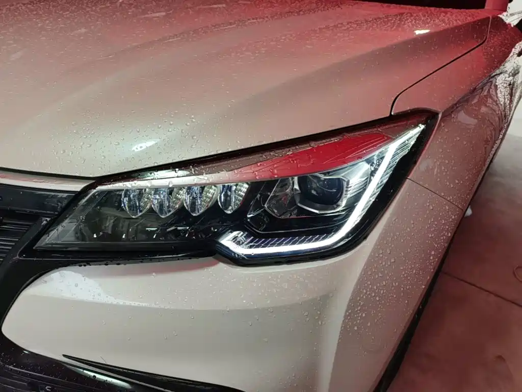 Фото 24 - Changan CS85 COUPE