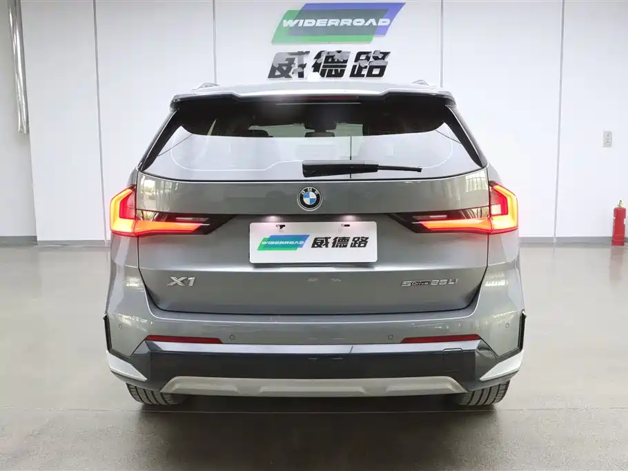 BMW X1 2023 sDrive25Li X Design Package фото 5