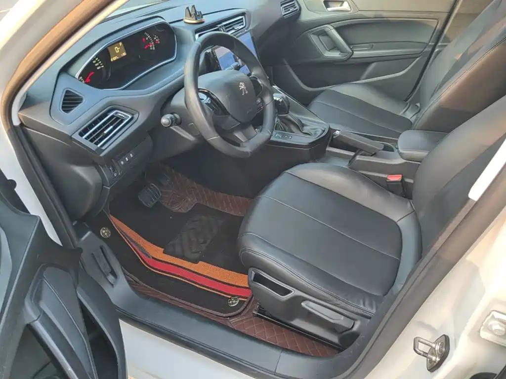 Peugeot 308 2018 2018 1.6L Auto Fashion Edition