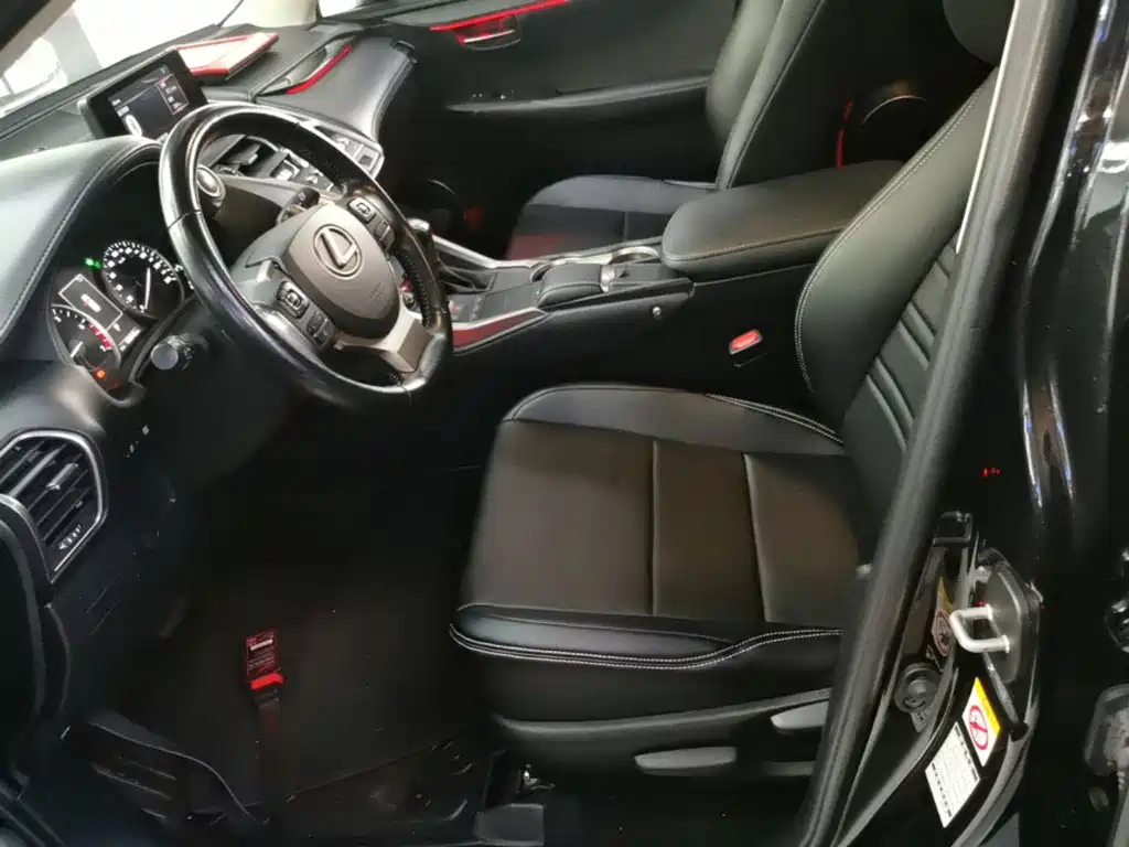 Photo 15 - Lexus NX