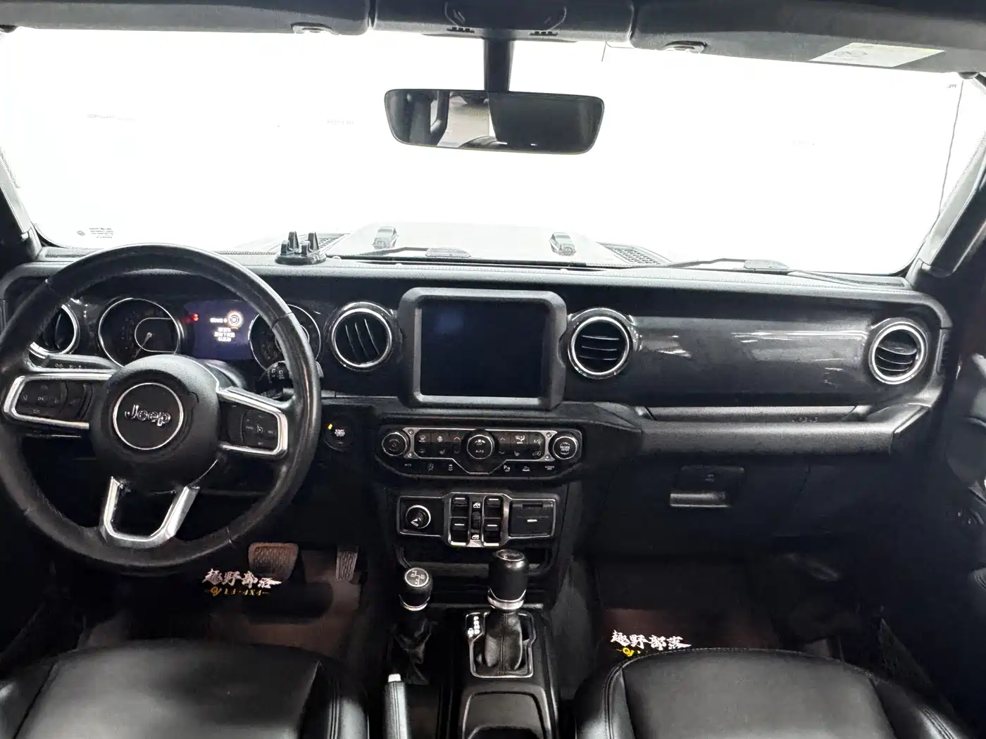 Jeep Wrangler 2024 2021 2.0T Sahara Four-Door