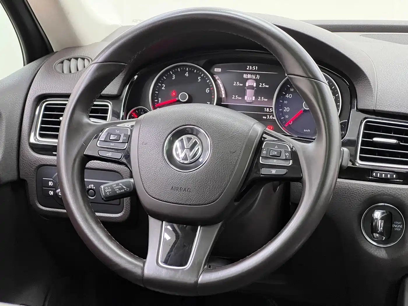 Volkswagen Touareg 2017 2017 3.0TSI Explorer Edition