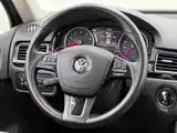 Фото 9 - Volkswagen Touareg