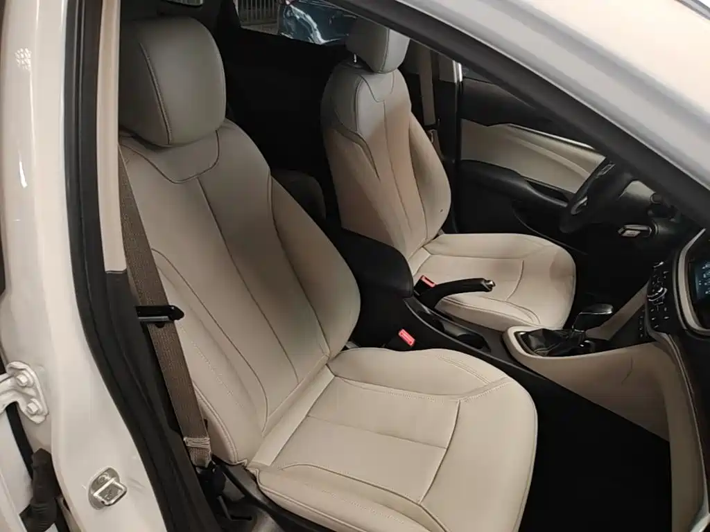 Фото 25 - Buick Excelle GT