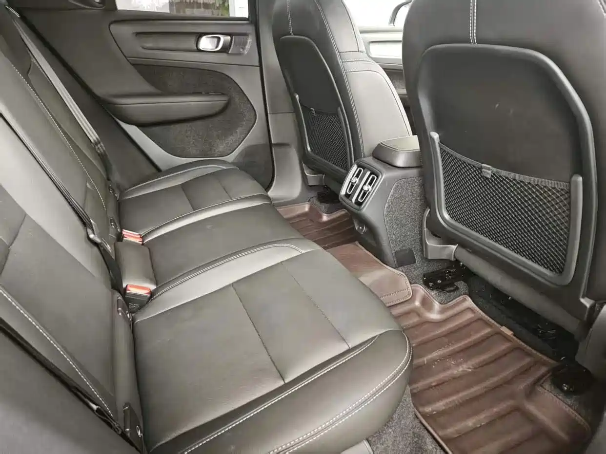 Volvo XC40 2024 2025 B4 AWD Smart Elite Luxury Edition