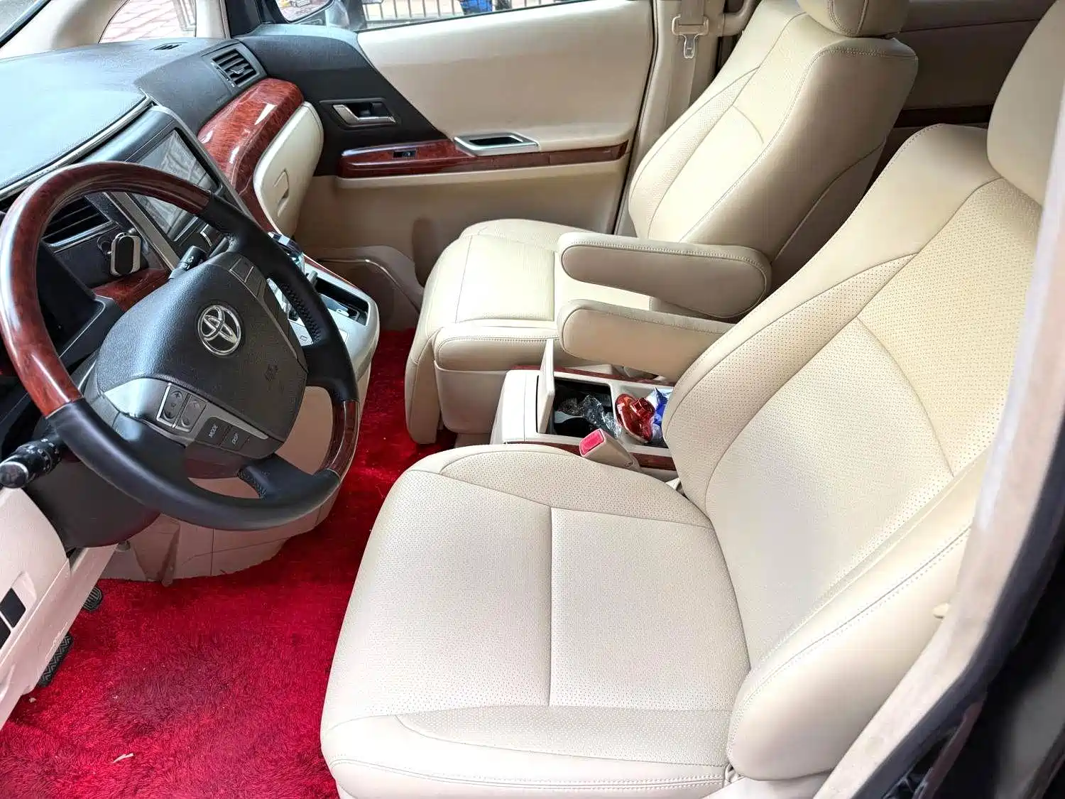 صورة 6 - Toyota Alphard