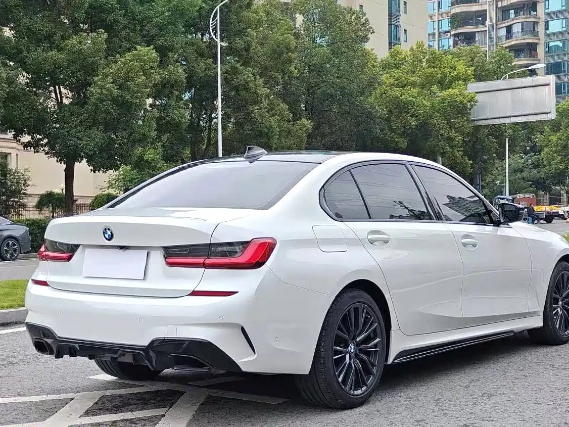 BMW 3 Series 2020 Facelift 325Li M Sport Night Edition фото 9