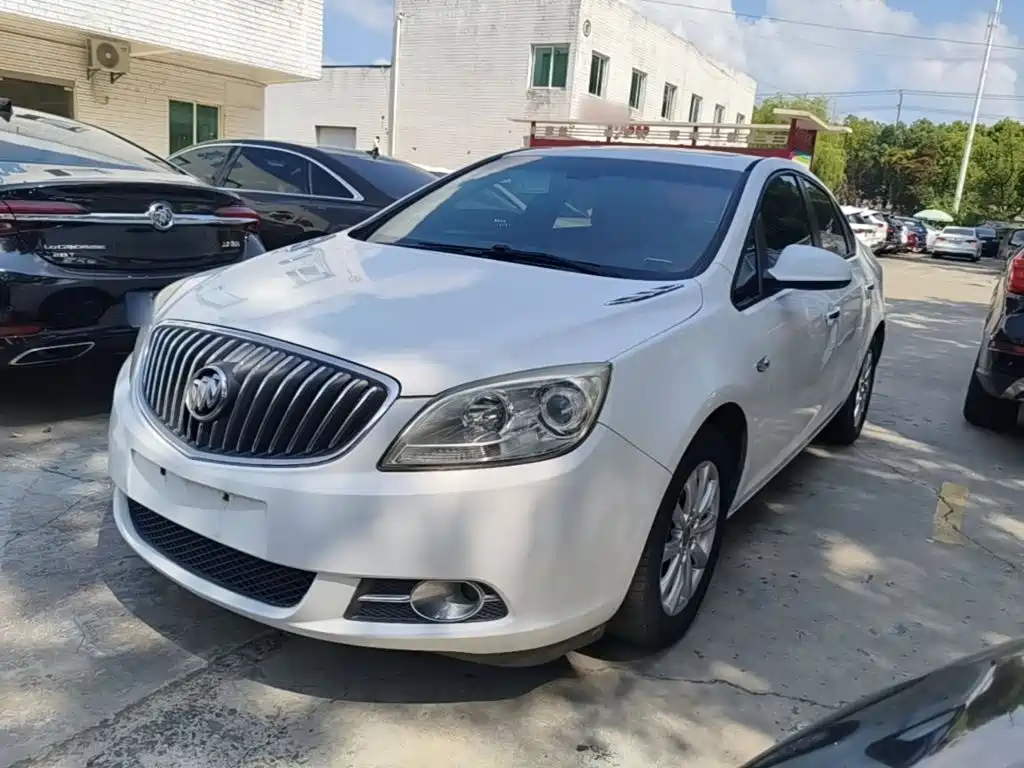 Фото 2 - Buick Excelle