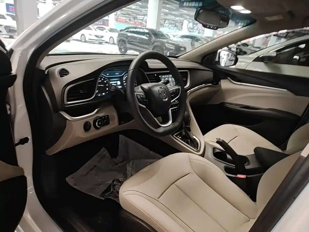Фото 15 - Buick Excelle GT